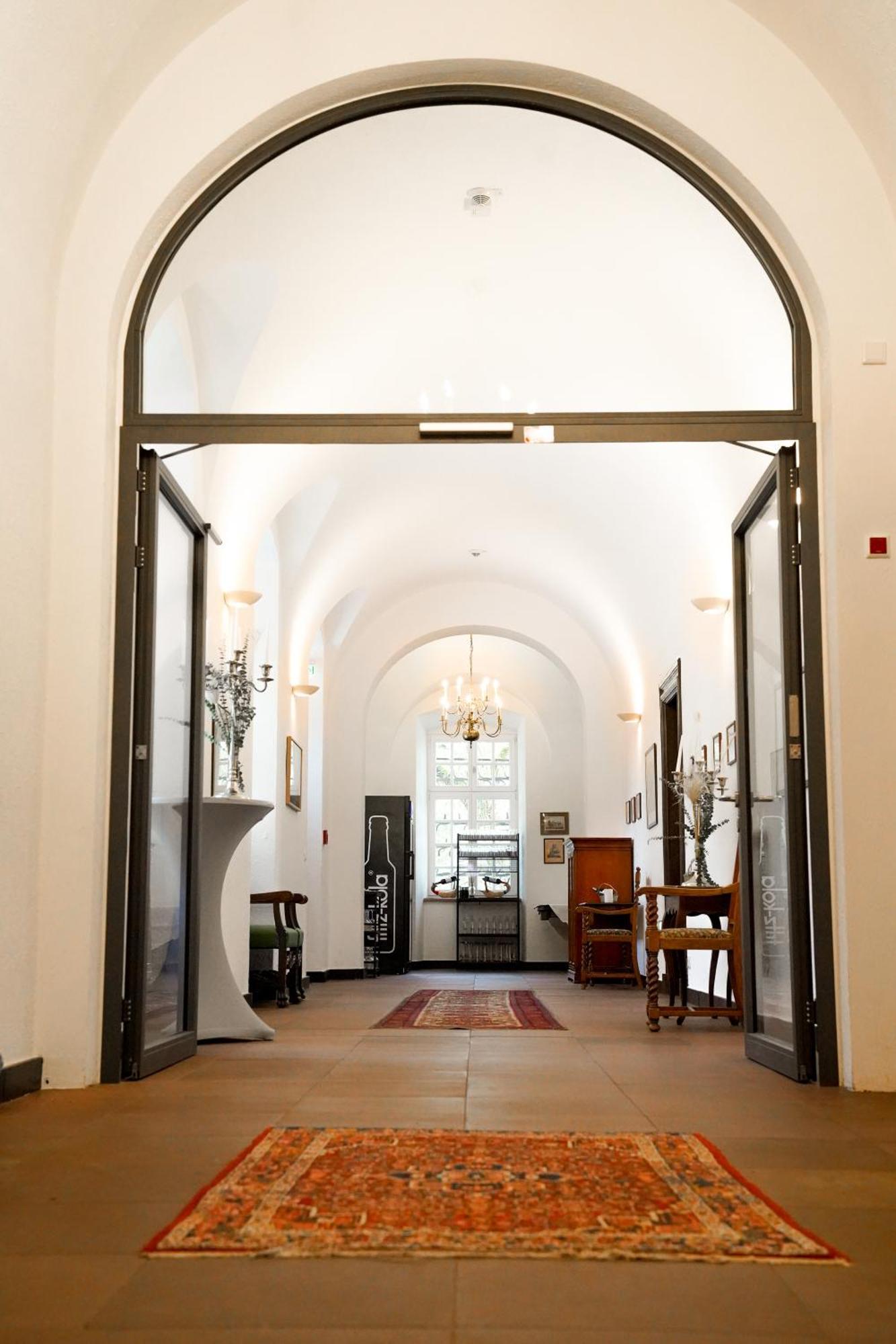 Hotel Schloss Hoehnscheid Bad Arolsen Exterior photo